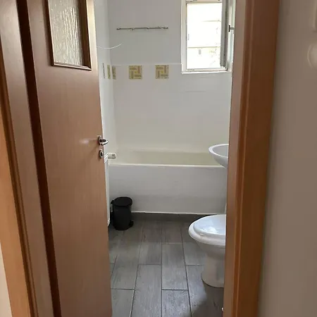 Linistit Apartment